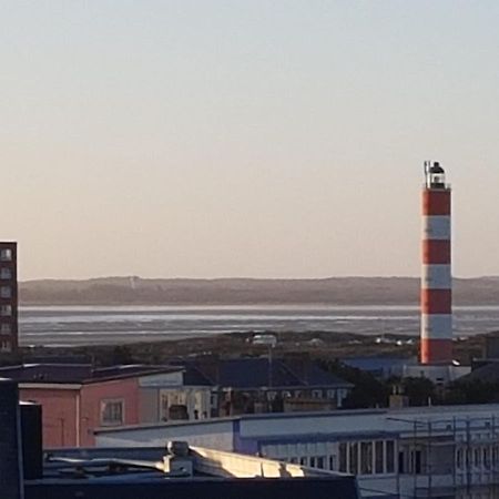 Berck: Front De Mer Avec Vue Sur La Plage Bagian luar foto
