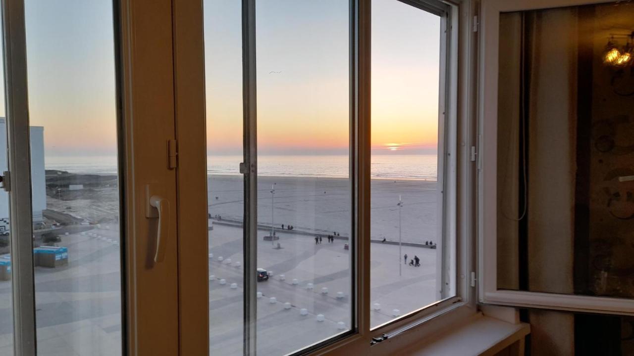 Berck: Front De Mer Avec Vue Sur La Plage Bagian luar foto